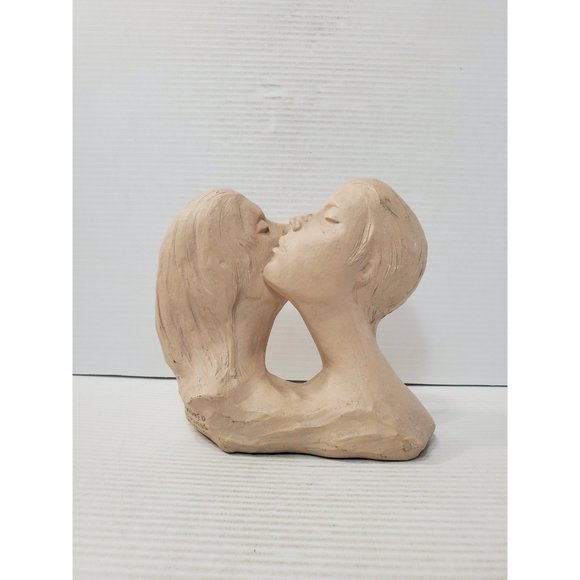 Vintage Sculptured Treasures 1982 Statue Man & Woman Beautiful Carved Cast - Picture 5 of 10
